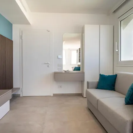 M447 - Marcelli, Nuovissimo Trilocale Fronte Mare In Residence Con Piscina